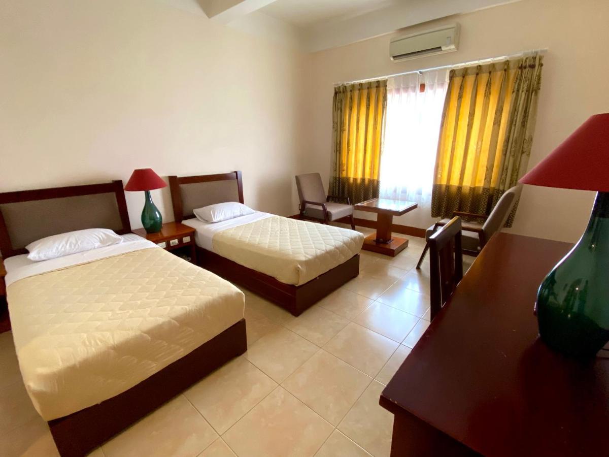 Dam San Hotel Buôn Ma Thuột Extérieur photo