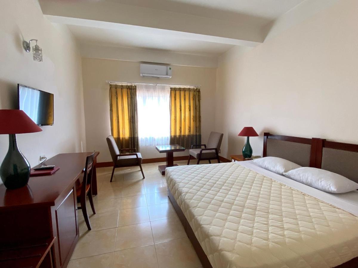 Dam San Hotel Buôn Ma Thuột Extérieur photo