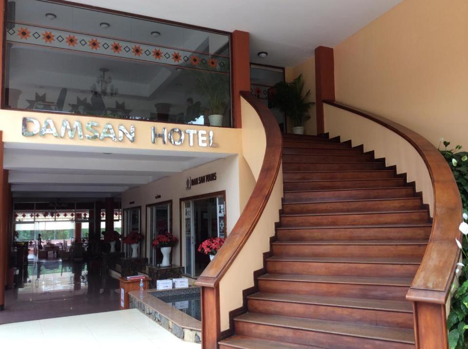 Dam San Hotel Buôn Ma Thuột Extérieur photo