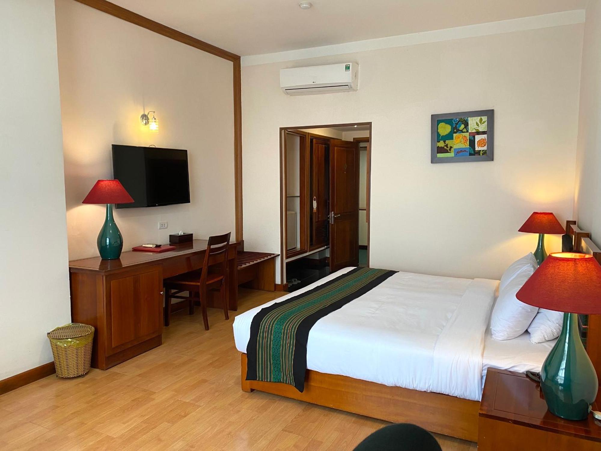 Dam San Hotel Buôn Ma Thuột Extérieur photo