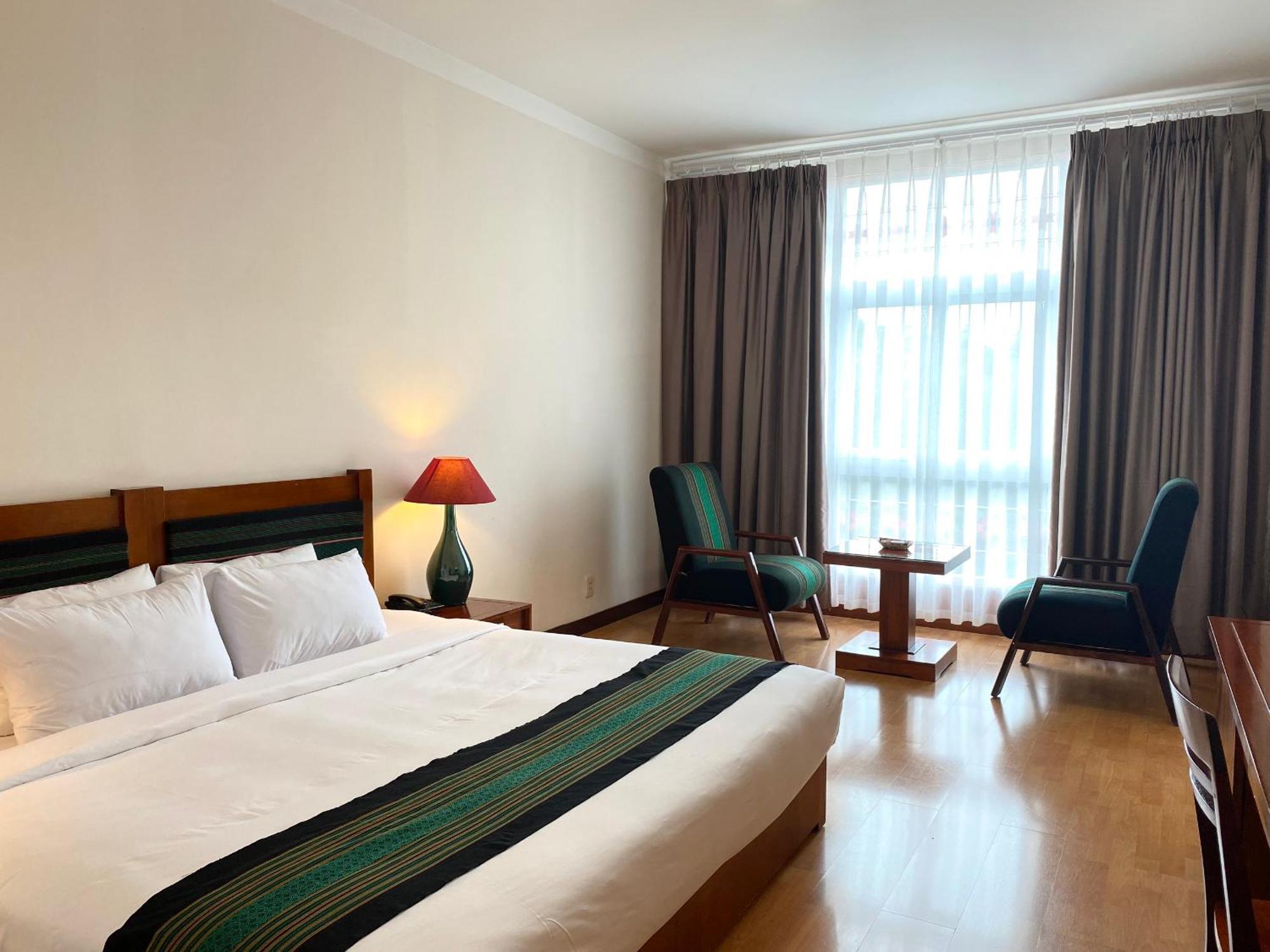 Dam San Hotel Buôn Ma Thuột Extérieur photo