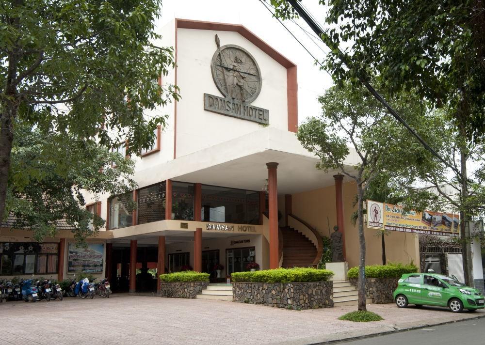 Dam San Hotel Buôn Ma Thuột Extérieur photo